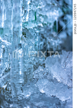 埼玉県　尾ノ内百景の氷柱 120947245
