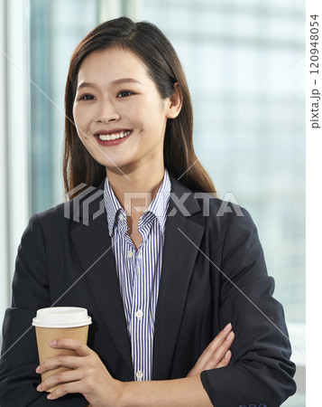 portrait of young asian businesswoman portrait of young asian businesswoman 120948054