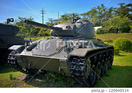 中部・陸上自衛隊・富士学校記念行事の展示車両・M24型軽戦車・静岡県小山町(2) 中部・陸上自衛隊・富士学校記念行事の展示車両・M24型軽戦車・静岡県小山町(2) 120948514