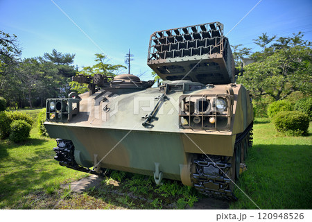 中部・陸上自衛隊・富士学校記念行事・75式130mm自走多連装ロケット弾発射機・静岡県小山町(2) 中部・陸上自衛隊・富士学校記念行事・75式130mm自走多連装ロケット弾発射機・静岡県小山町(2) 120948526