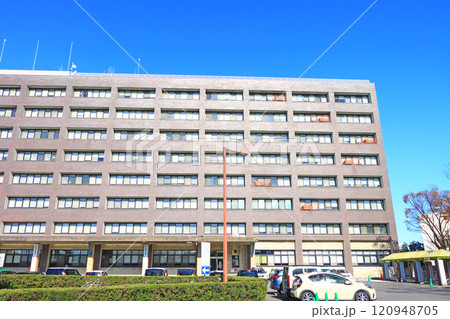 三重県津市、三重県庁の風景の写真素材 [120948705] - PIXTA
