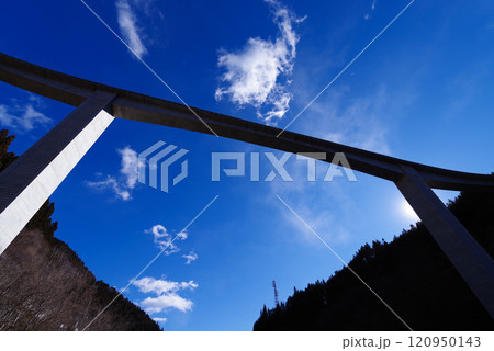 滝沢ダムと雷電廿六木橋 120950143