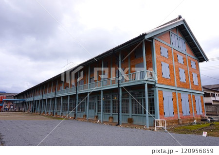 富岡製糸場 旧富岡製糸場 国宝 西置繭所 西繭倉庫 富岡製糸場 旧富岡製糸場 国宝 西置繭所 西繭倉庫 120956859