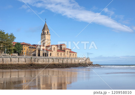 Church of San Pedro in Gijon, Spain 120958010