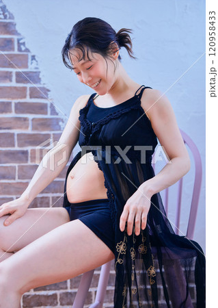 妊婦 マタニティ 120958433