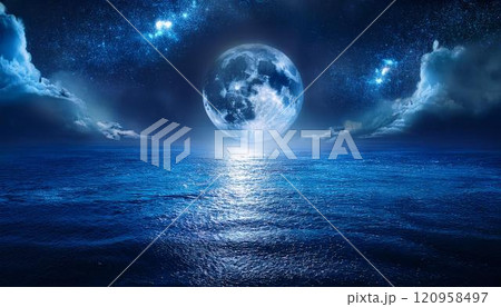満月が映える静寂の海と夜空3 満月が映える静寂の海と夜空3 120958497