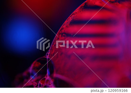 Red and blue fluid reflections on black background, liquid abstraction, colour waves, deep dark backgrounds, geometric water shapes 120959166