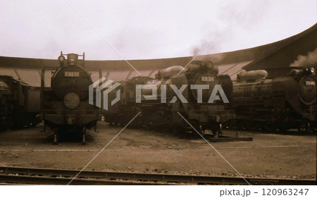 昭和40年 蒸気機関車c60 寝台特急はくつるの補機 盛岡機関区 東北本線 岩手県 昭和40年 蒸気機関車c60 寝台特急はくつるの補機 盛岡機関区 東北本線 岩手県 120963247