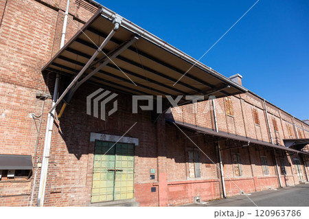 前橋市内　赤レンガの倉庫 120963786
