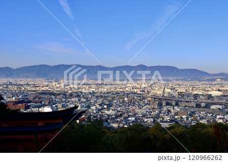 伏見稲荷大社・山頂からの眺望（京都・伏見区） 120966262