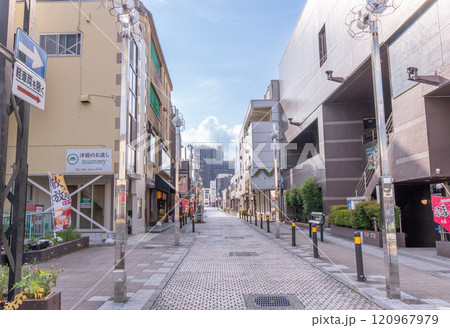 駅前風景　御殿場駅 120967979