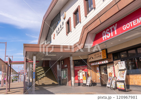 駅前風景　御殿場駅 120967981