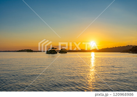 日本三景松島 島めぐり 松島湾一周「仁王丸コース」伊勢島　小町島 120968986