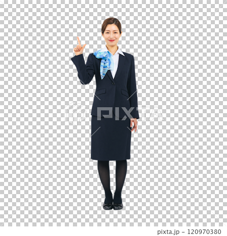 案内する接客業の女性の全身写真 120970380