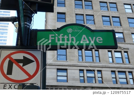 5th Avenue Sign 120975517