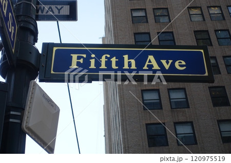 5th Avenue Sign 120975519