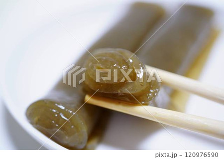 新潟県佐渡の郷土料理、いごねり 120976590