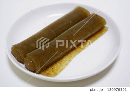 新潟県佐渡の郷土料理、いごねり 120976591