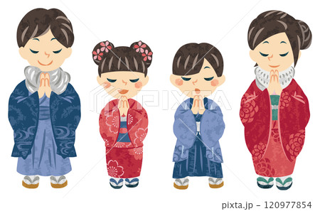 お正月に初詣で着物で手を合わせてお参りする家族のイラスト 120977854