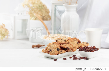 Oatmeal raisin cookies. 120982794