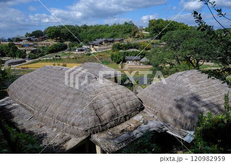 Traditional Korean Folk Villages Traditional Korean Folk Villages 120982959