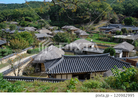 Traditional Korean Folk Villages Traditional Korean Folk Villages 120982995