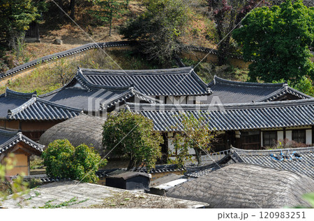 Traditional Korean Folk Villages Traditional Korean Folk Villages 120983251