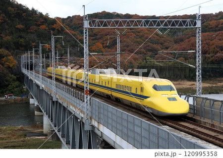 【JR東海】秋の923形0番台〜ドクターイエロー〜(山陽新幹線:新倉敷〜岡山) 【JR東海】秋の923形0番台〜ドクターイエロー〜(山陽新幹線:新倉敷〜岡山) 120995358