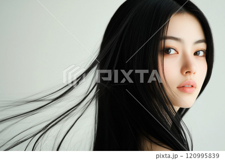 女性　黒髪　ロングヘア　 120995839
