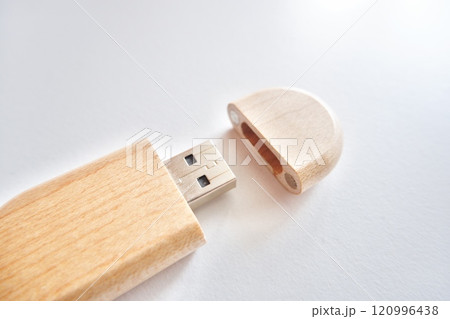 flash disk with a cover made of wood. 120996438