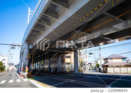 踏切と高架化工事 東京都 東村山駅周辺 2024.11　a-1 120996645