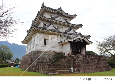 現存12天守 宇和島城 本丸（愛媛県宇和島市） 120996683