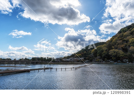 Togetsukyo Bridge over Katsura River 120998391