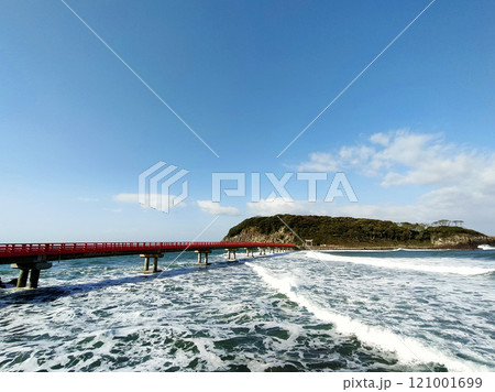 福井県 冬の雄島と雄島橋 福井県 冬の雄島と雄島橋 121001699