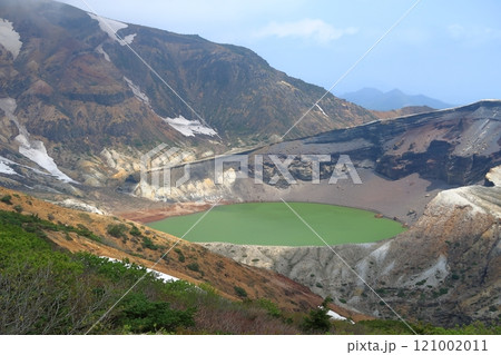 蔵王の御釜の景観 蔵王の御釜の景観 121002011