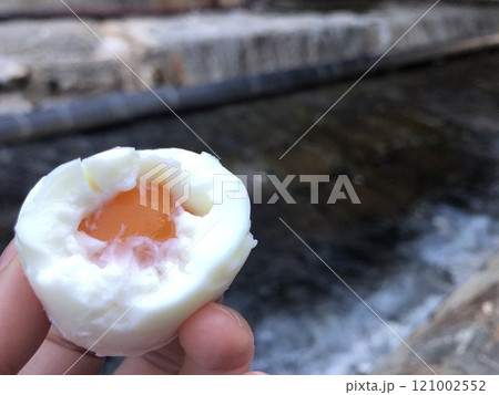 熊野古道の湯の峰温泉で食べた温泉卵 熊野古道の湯の峰温泉で食べた温泉卵 121002552