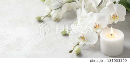 胡蝶蘭とキャンドル 121003599