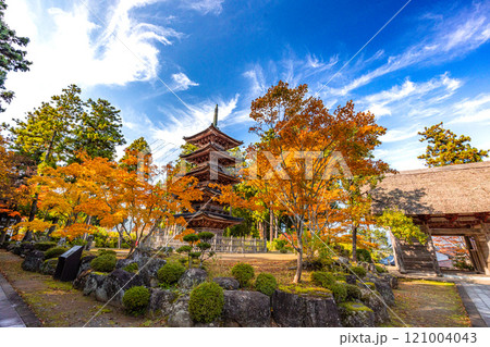 【新潟県_佐渡市_妙宣寺】新潟県内に現存する唯一の『五重塔』 秋編 11月 【新潟県_佐渡市_妙宣寺】新潟県内に現存する唯一の『五重塔』 秋編 11月 121004043