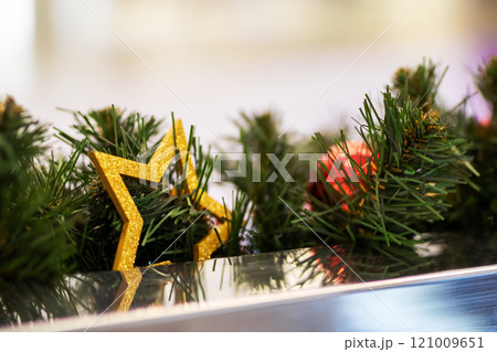 This is a close up view of a beautifully decorated Christmas tree 121009651