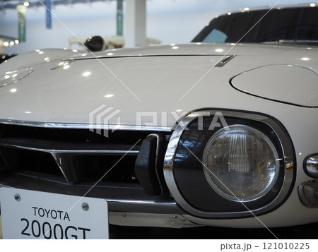 展示車両　トヨタ　2000GT 121010225