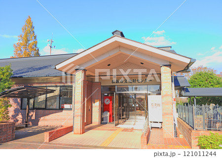 三重県松阪市、松阪市文化財センターの風景 121011244