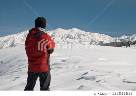 白山を眺める 121011612