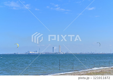 富津岬からの眺望 三浦半島・横浜・川崎方面の風景 (千葉県・房総半島) 富津岬からの眺望 三浦半島・横浜・川崎方面の風景 (千葉県・房総半島) 121011872