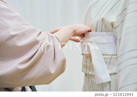 着物の着付け 121012041