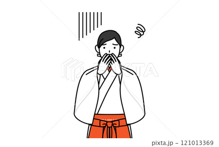 落ち込んで顔を覆う神社の巫女、白衣と緋袴 落ち込んで顔を覆う神社の巫女、白衣と緋袴 121013369