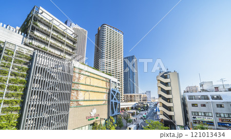 川崎・武蔵小杉駅前の都市風景【神奈川県・川崎市】 川崎・武蔵小杉駅前の都市風景【神奈川県・川崎市】 121013434