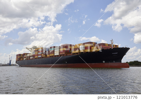 Cargo ship with containers at dock 121013776