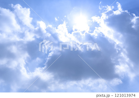 夏の空 太陽と雲 横浜 夏の空 太陽と雲 横浜 121013974