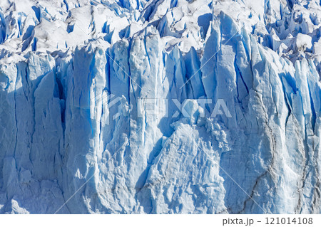 Argentina, Santa Cruz, El Calafate, Perito Moreno glacier ice formations 121014108