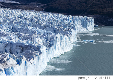 Argentina, Santa Cruz, El Calafate, Perito Moreno glacier ice formations Argentina, Santa Cruz, El Calafate, Perito Moreno glacier ice formations 121014111